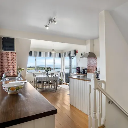 Ard Apartment, Roundstone